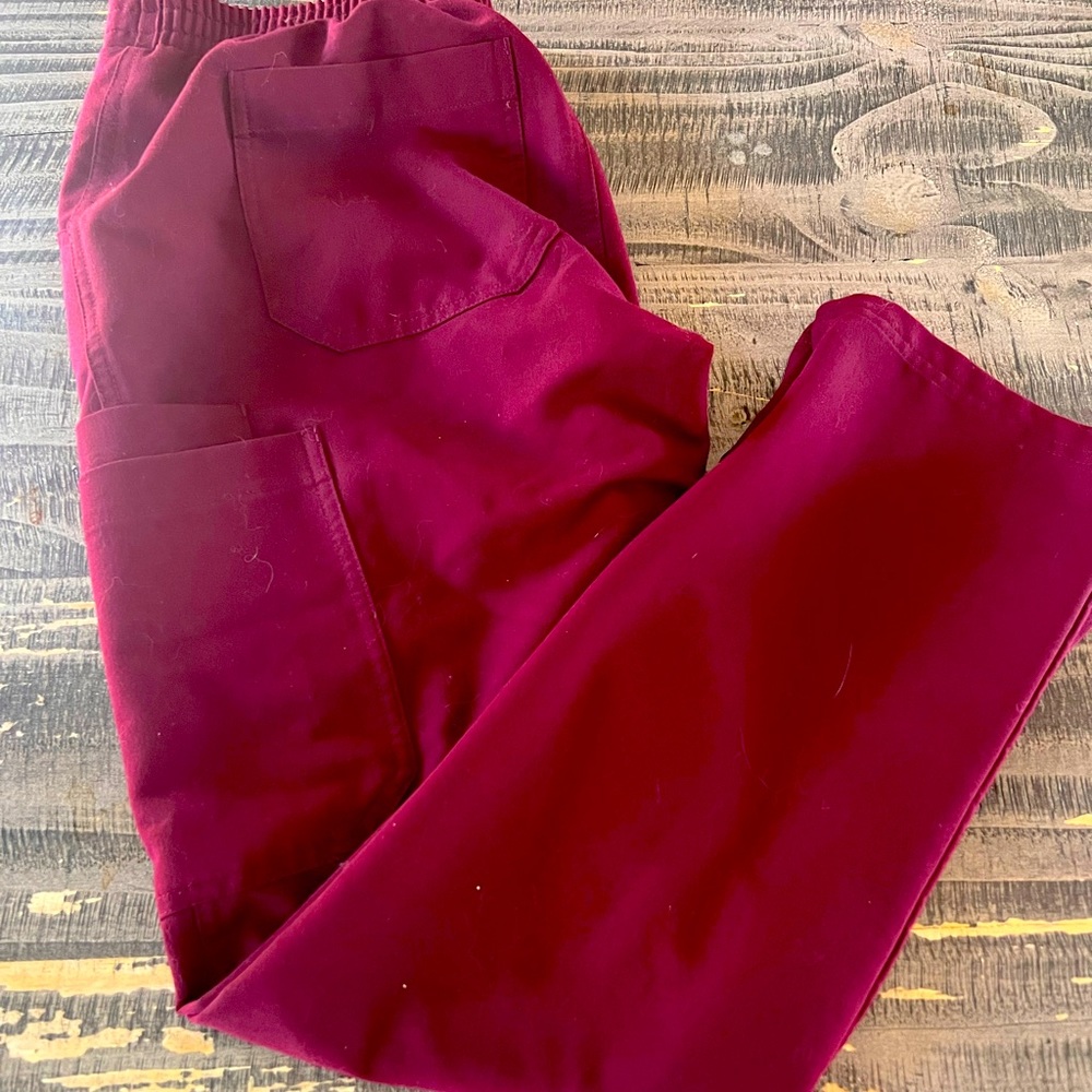 Figs Maroon Scrub Bottoms